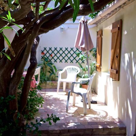 Logement Climatise Avec Jardin Et Parking Pour 2 Personnes En Bord De Plage Daire La Ciotat Dış mekan fotoğraf