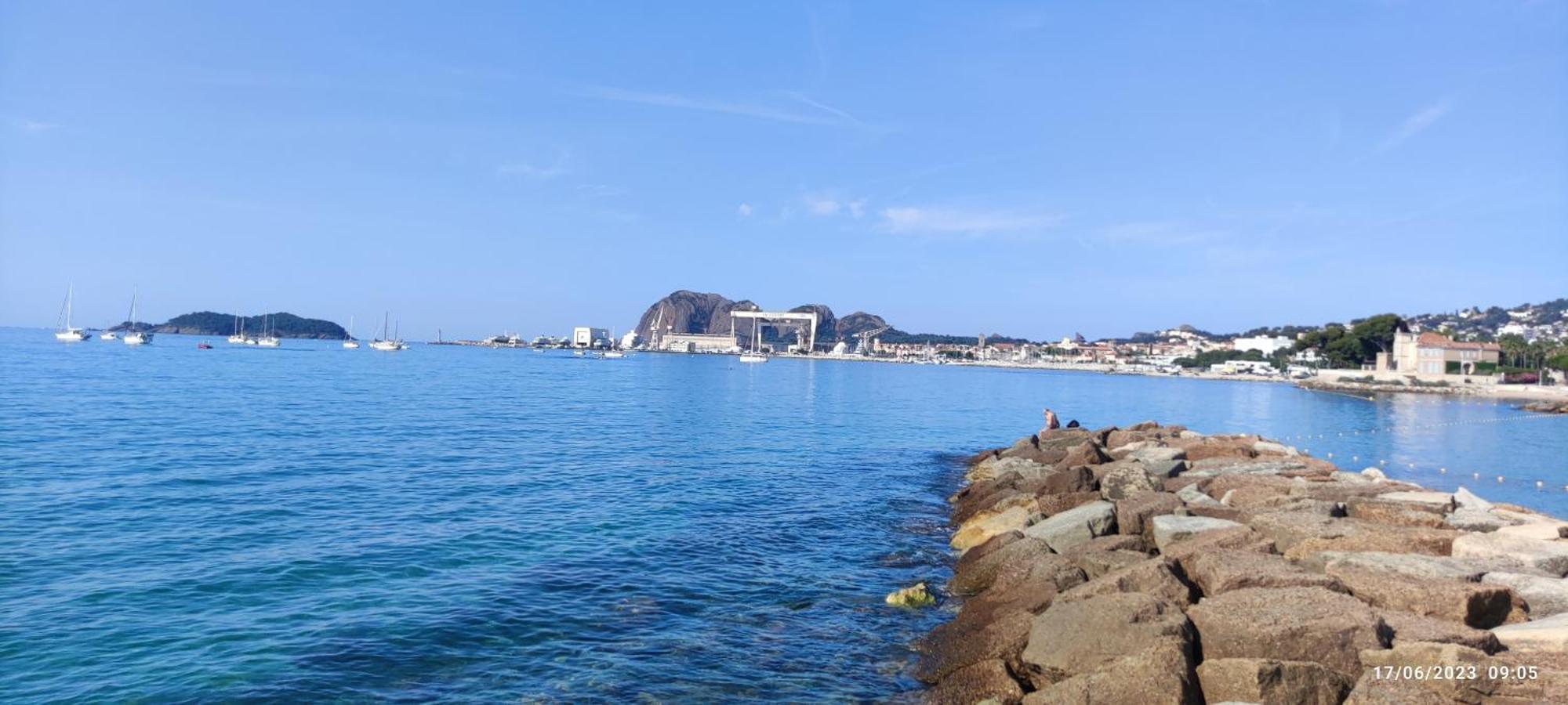 Logement Climatise Avec Jardin Et Parking Pour 2 Personnes En Bord De Plage Daire La Ciotat Dış mekan fotoğraf